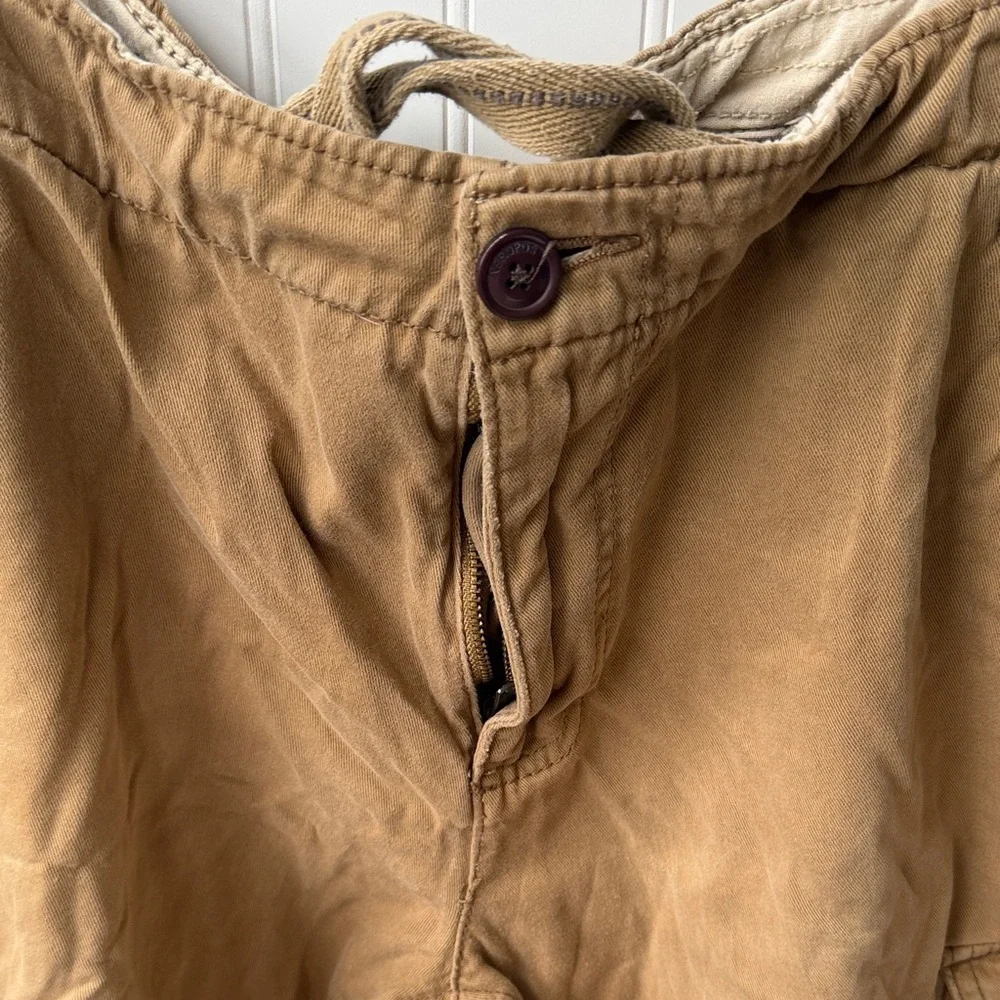 (077)Aeropostale Men's Cargo Shorts in Khaki Brown